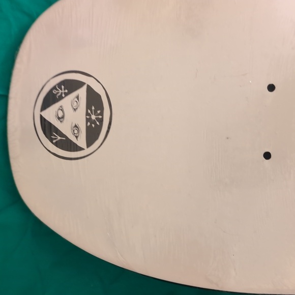 Welcome Skateboards Audrey on Moontrimmer 2.0 Deck Black Dip/Bone 8.5''x 32.5''' - Picture 3 of 7